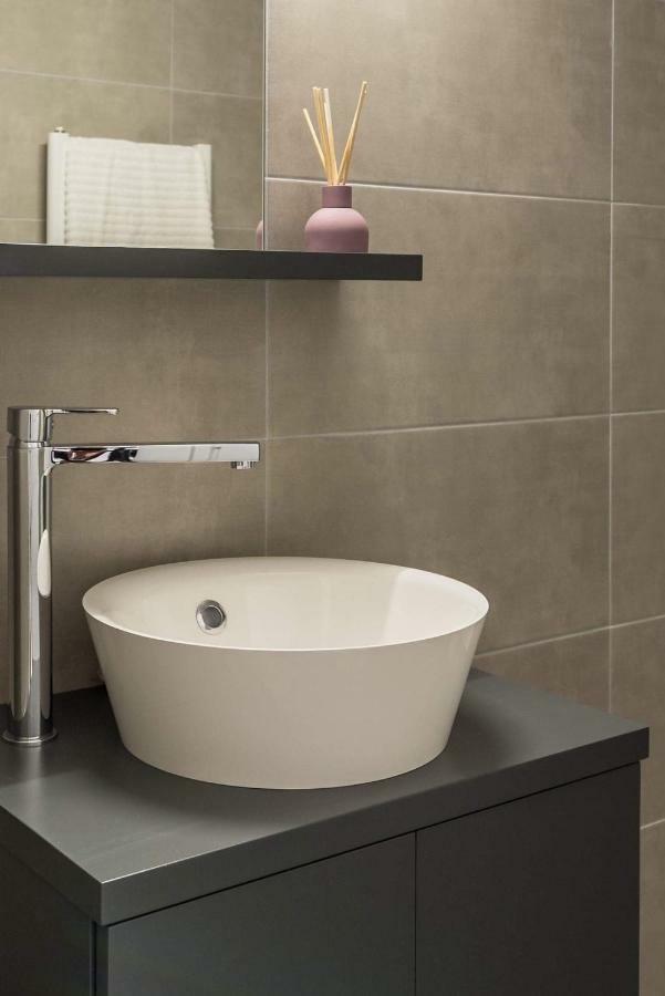 Central C&P Minimal Apartment テッサロニキ エクステリア 写真